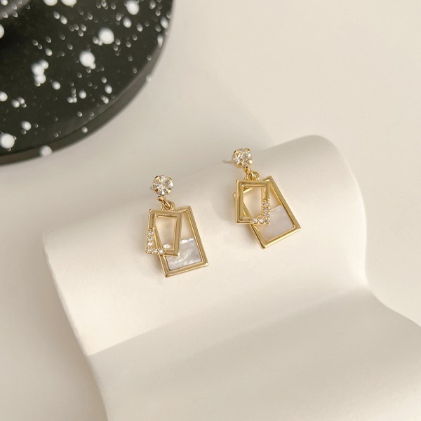 High-End Earrings for Ladies | Elegant & Sophisticated Jewelry by Ultimate Fine