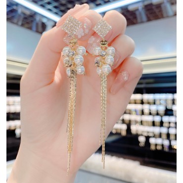 Elegant Long Pearl Tassel Earrings for Women | Sophisticated Fashion Jewelry