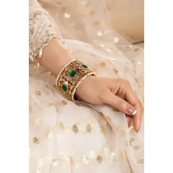 Exquisite Kundan Bangle – Gold Plated Elegance with Emerald Stones | Single Bangle