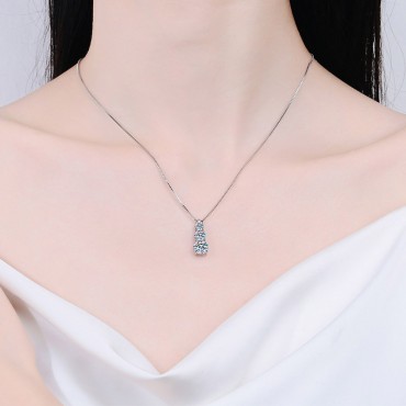 Elegant Sterling Silver Plated Pendant – Timeless Jewelry for Every Occasion